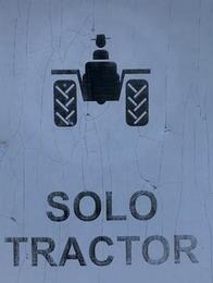 SOLO TRACTOR trademark